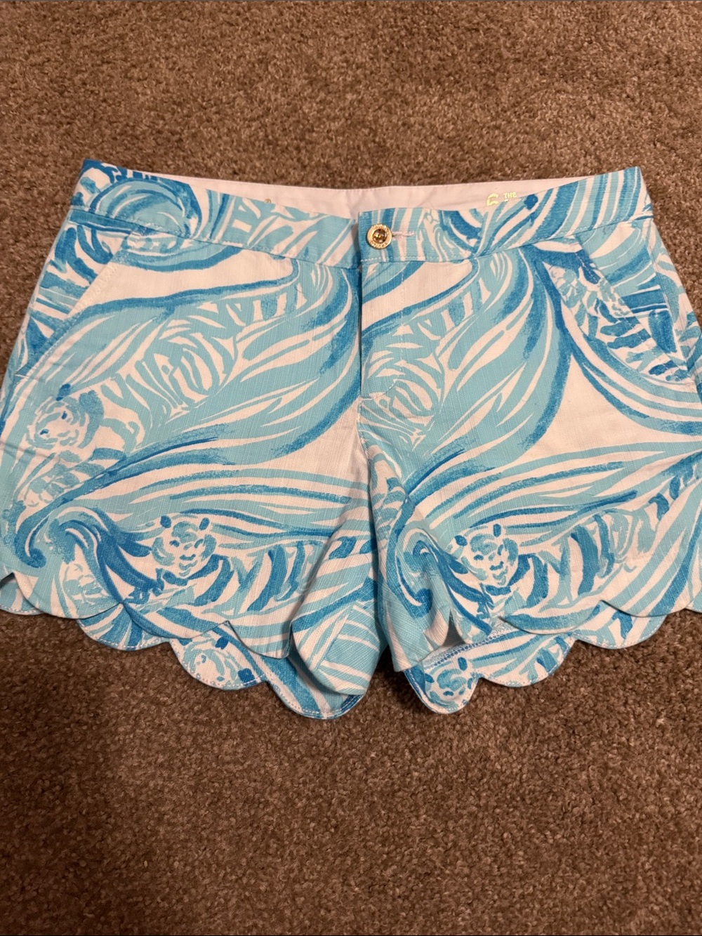 EEUC Lilly Pulitzer Buttercup Shorts, size 6